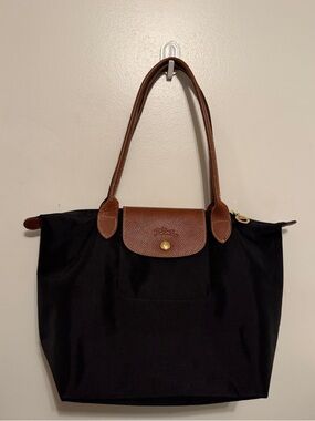 Longchamp Medium Le Pliage Classic Black Tote with Brown Leather Trim